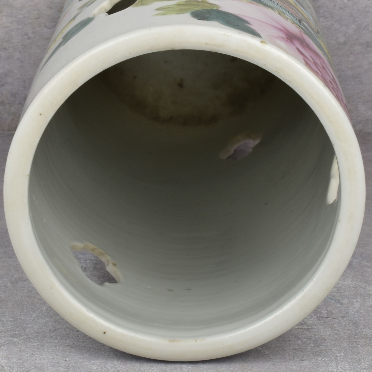 Vintage Chinese Hand Painted Porcelain Hat Stand