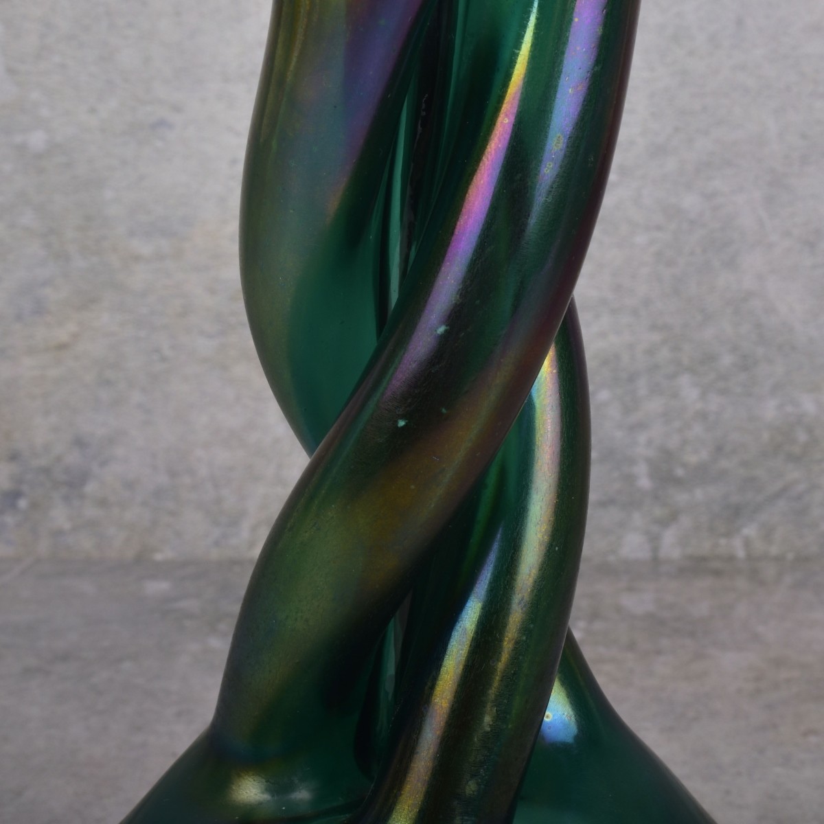 Vintage Emerald Green Hand Blown Twisted Vase
