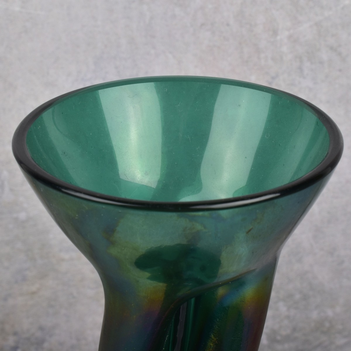 Vintage Emerald Green Hand Blown Twisted Vase