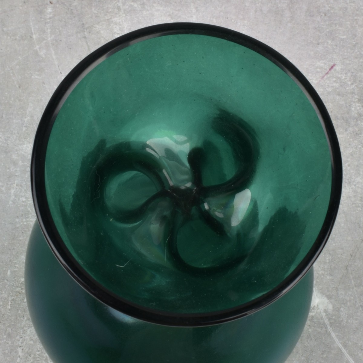 Vintage Emerald Green Hand Blown Twisted Vase