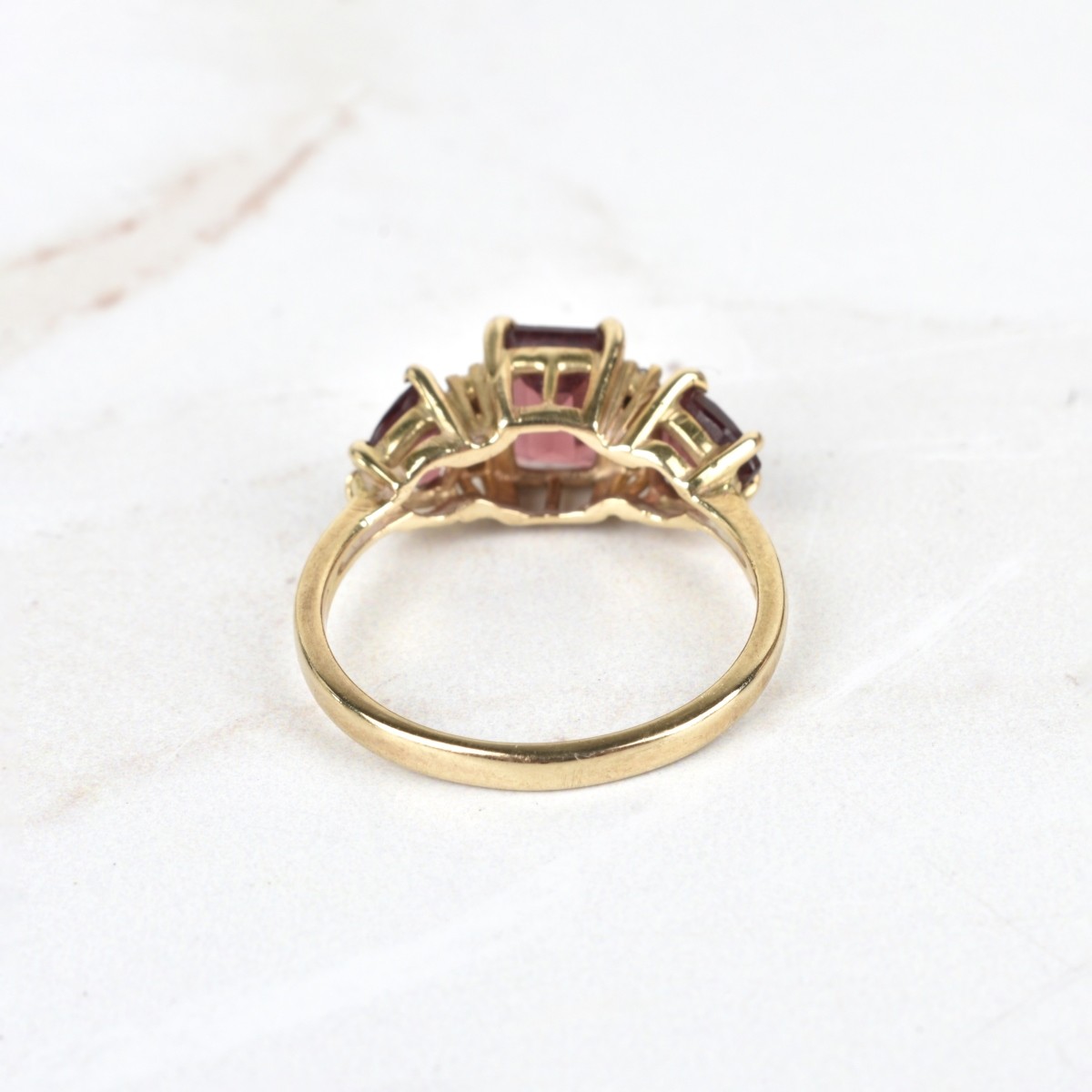 Garnet, Diamond and 10K Ring