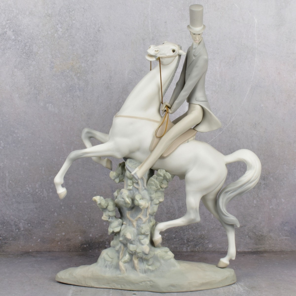 Lladro Bisque Figure of an Elegant Gentleman