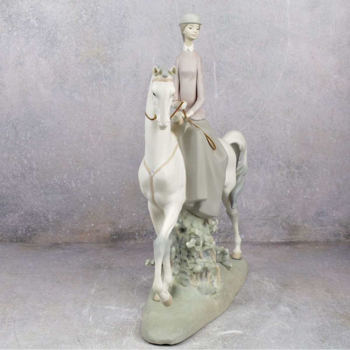 Lladro Bisque Figure of an Elegant Woman