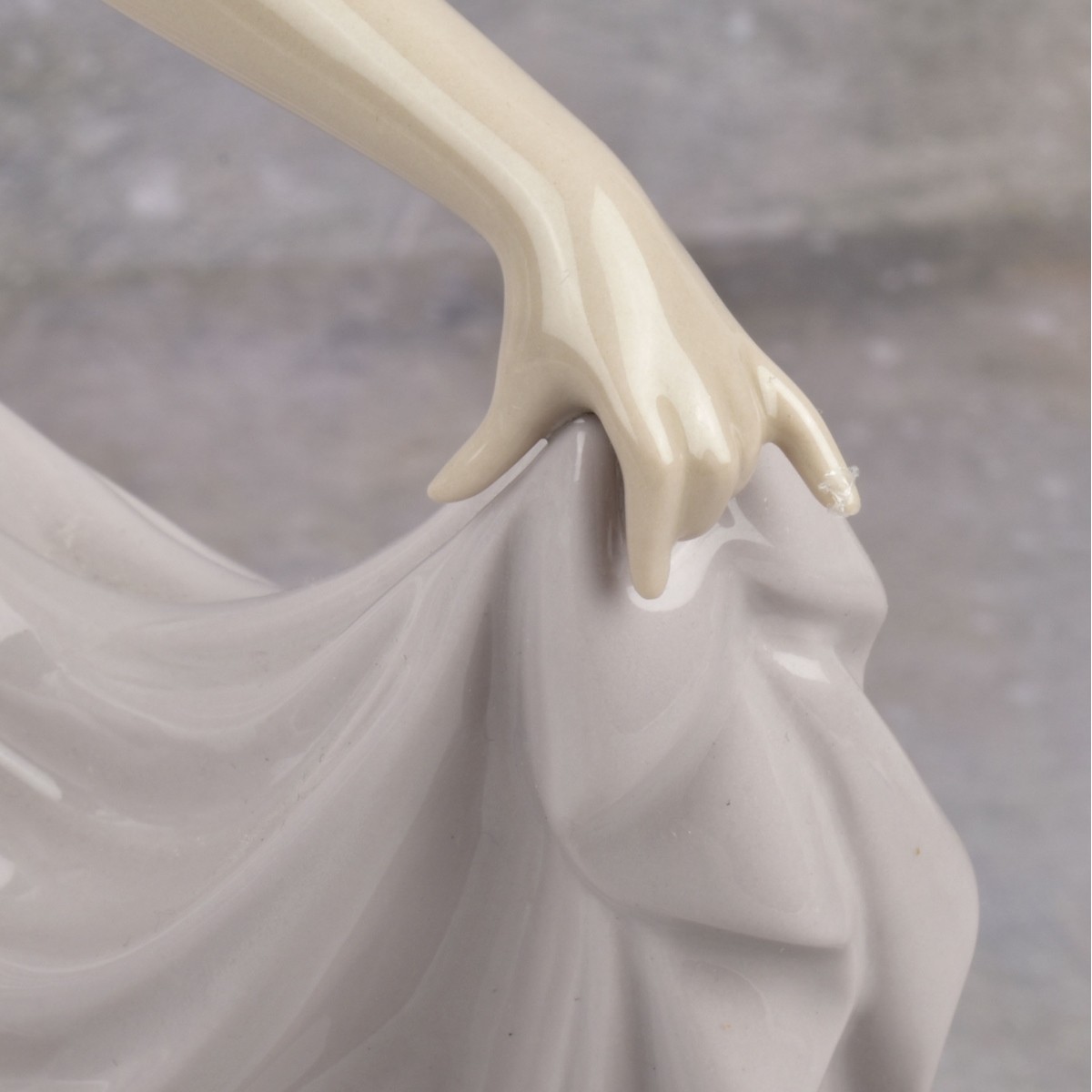 Lladro Glazed Porcelain Figurine of a Young Lady