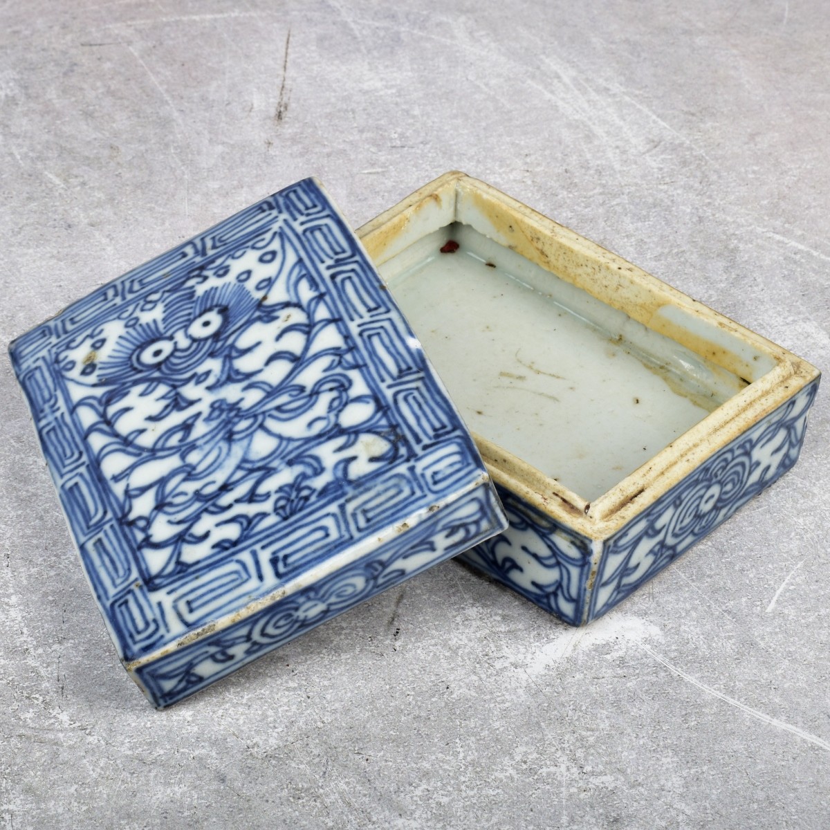 Antique Chinese Porcelain Pieces