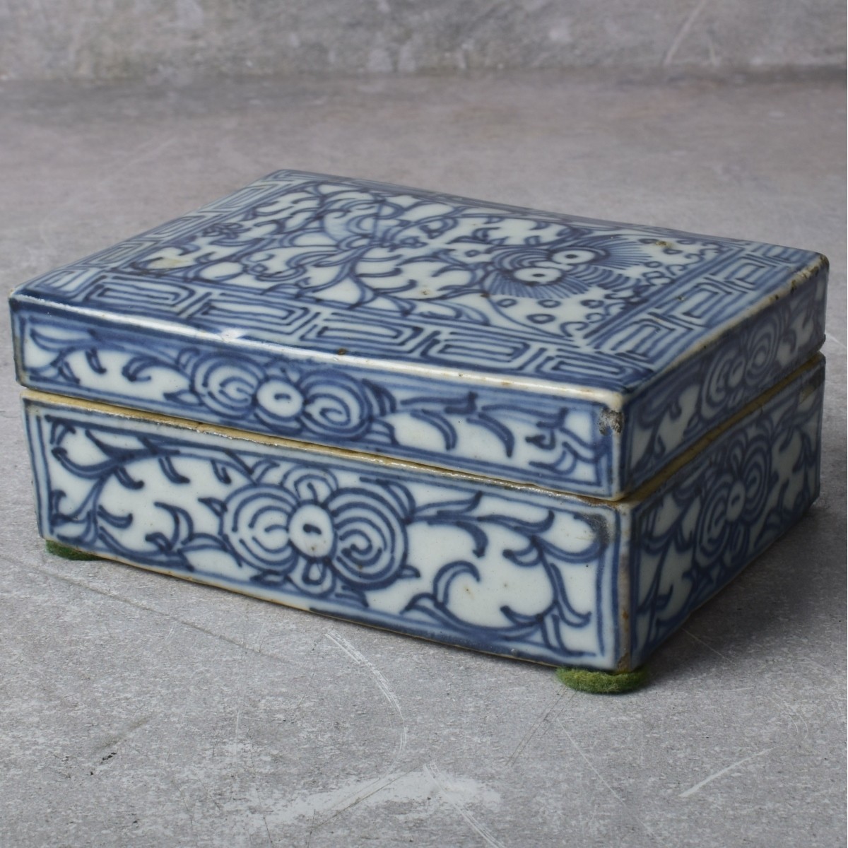 Antique Chinese Porcelain Pieces