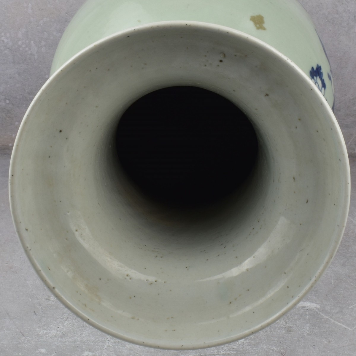 Large Vintage Chinese Blue and White Vase