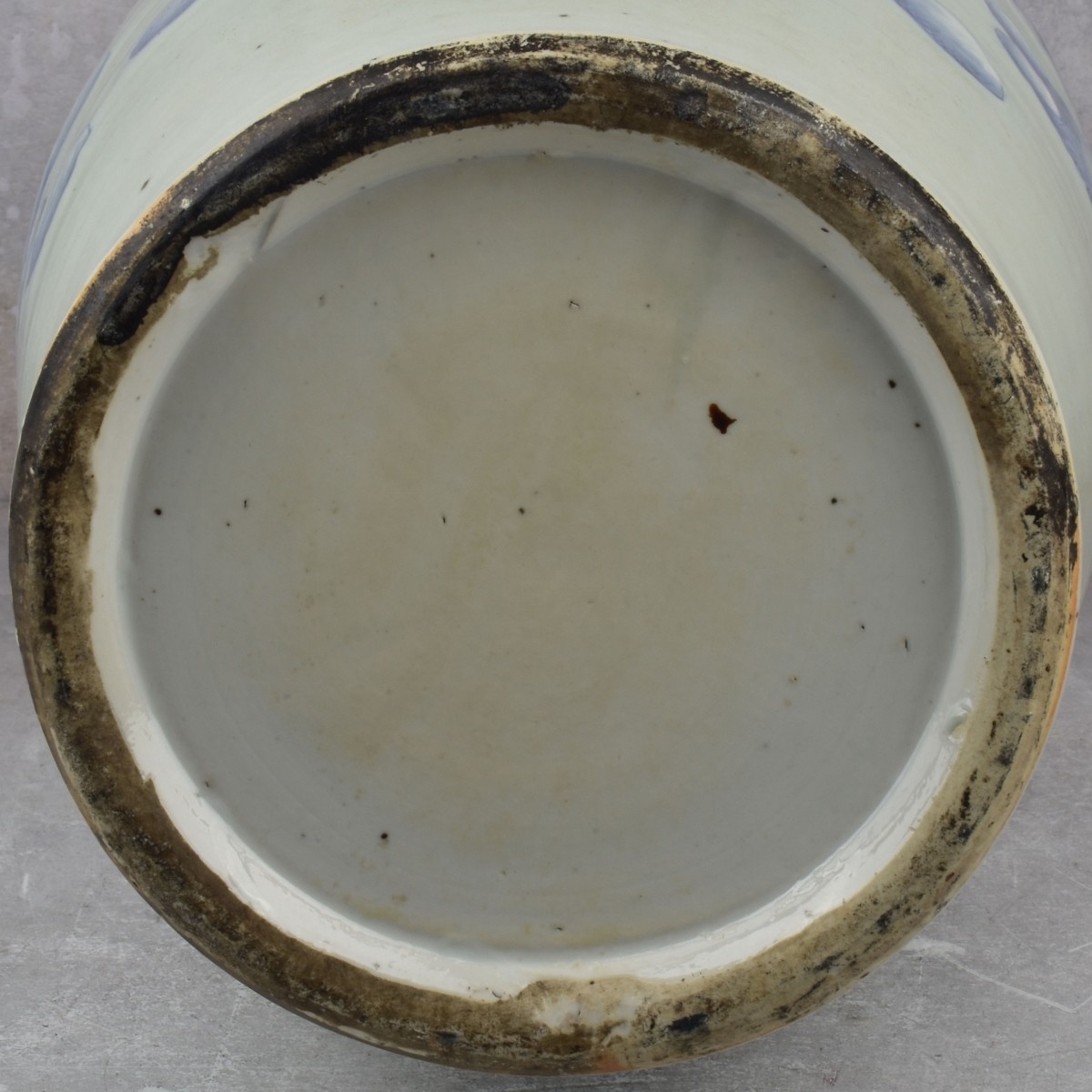 Large Vintage Chinese Blue and White Vase