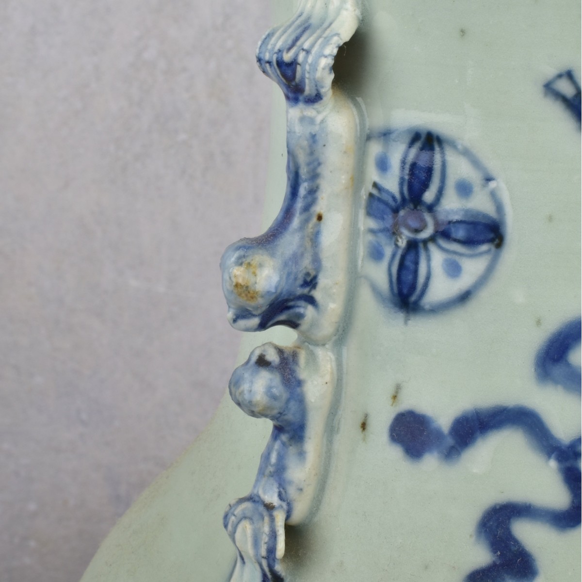 Chinese Blue and White Porcelain Vase.