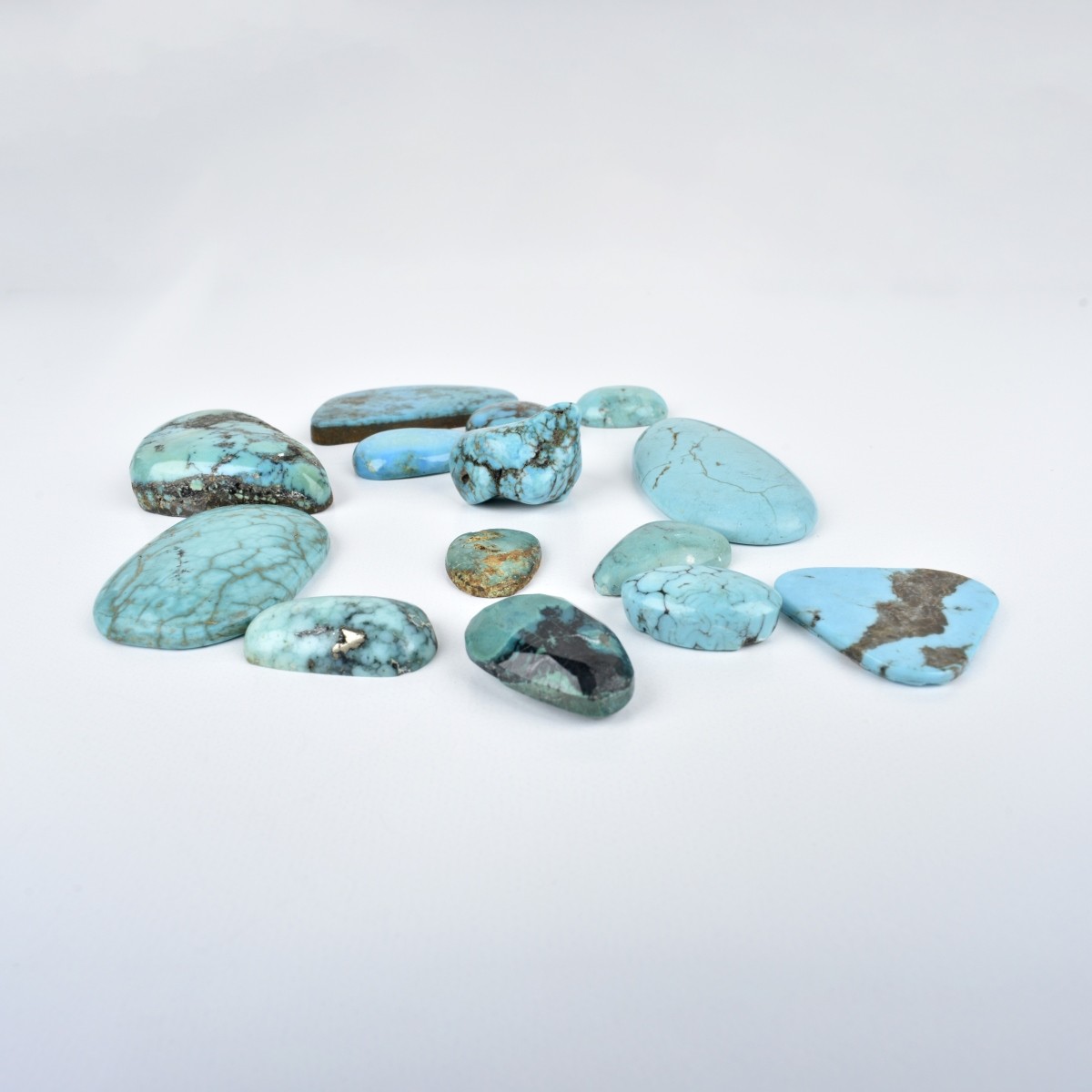 424.4ct TW Turquoise