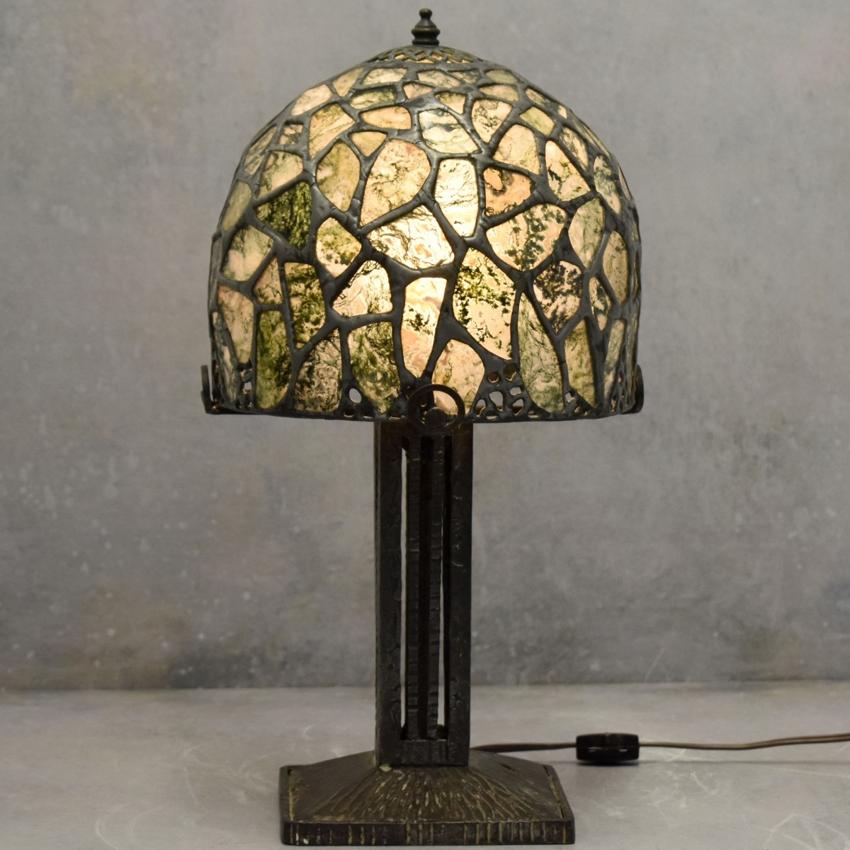Modern Art Deco Tiffany Style Table Lamp