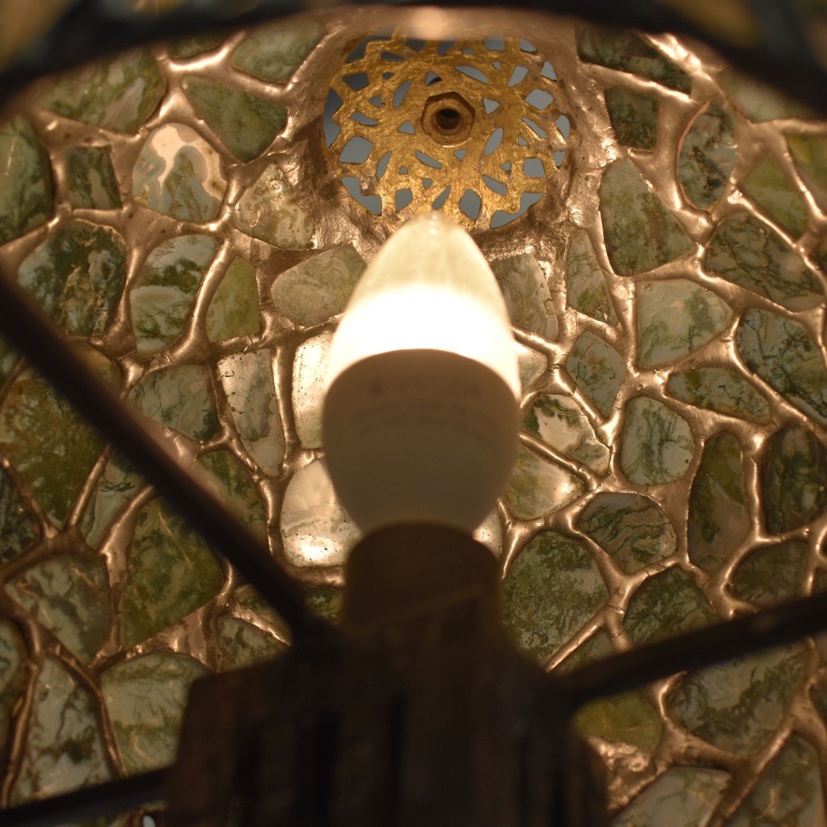 Modern Art Deco Tiffany Style Table Lamp