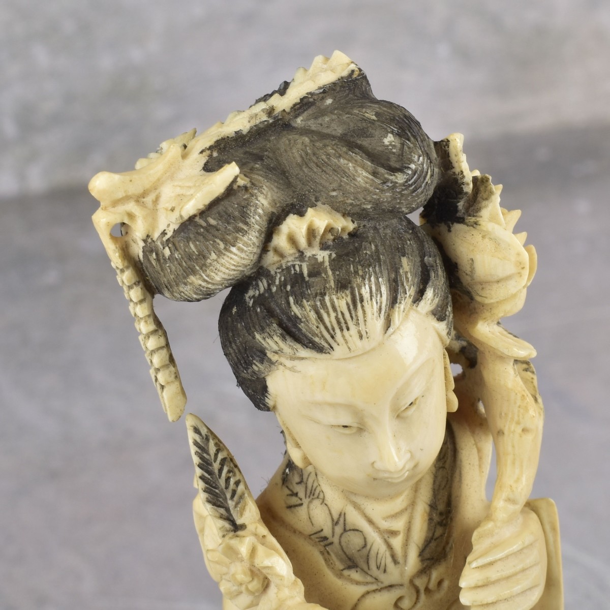 Antique Japanese Carved Figure of a Beauty