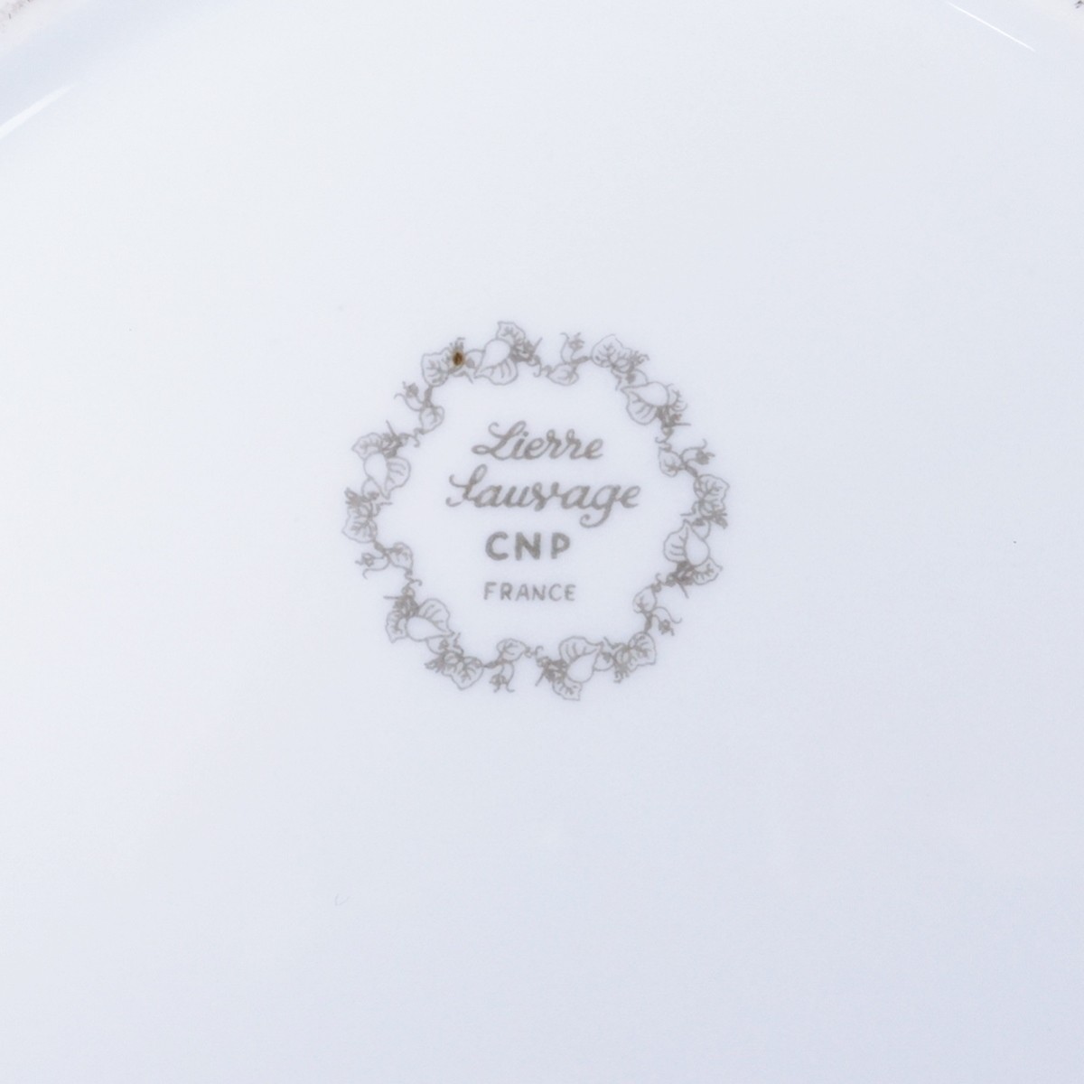 Lierre Lauvage CNP Plate