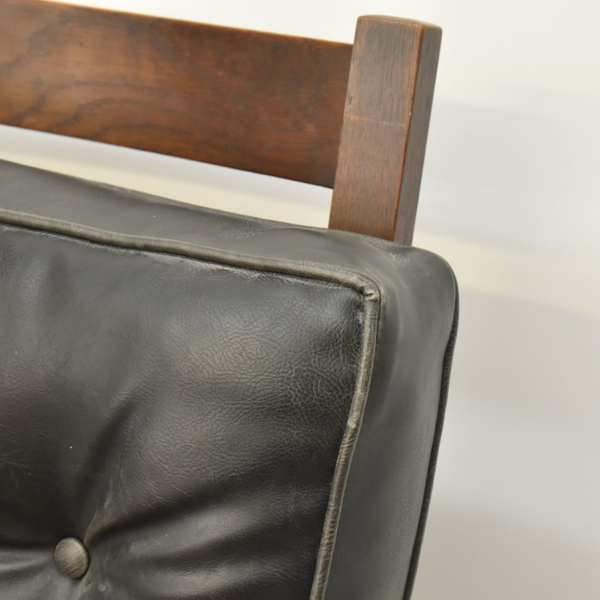 L&JG Stickley Quarter-sawn ChairReclainer