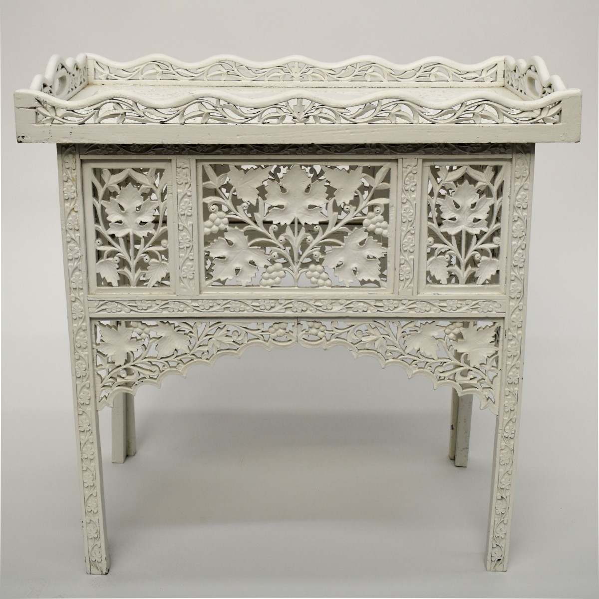 Vintage White Moroccan Table