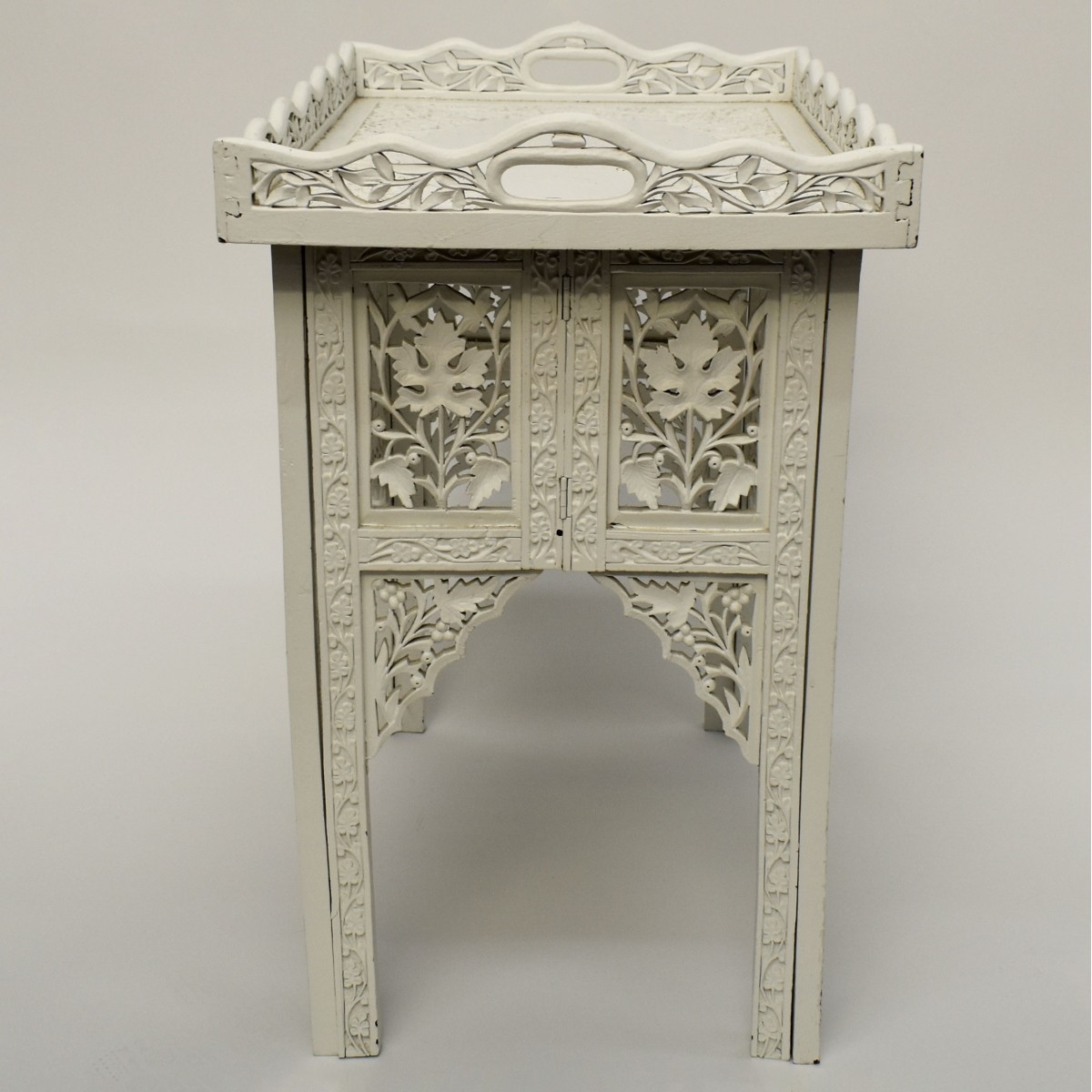 Vintage White Moroccan Table