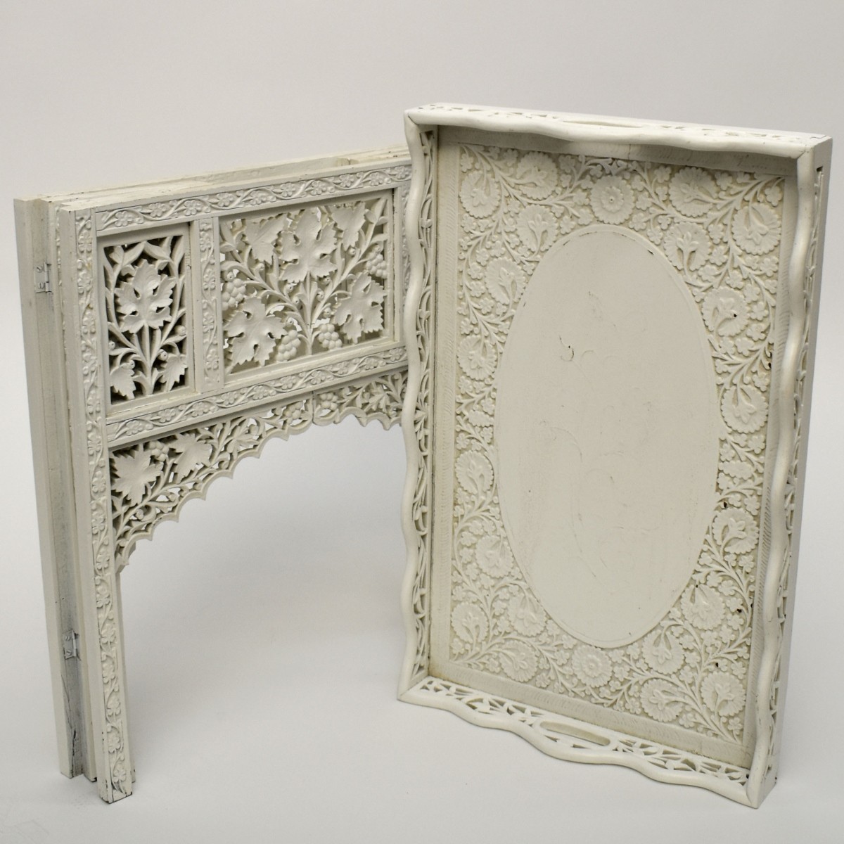 Vintage White Moroccan Table
