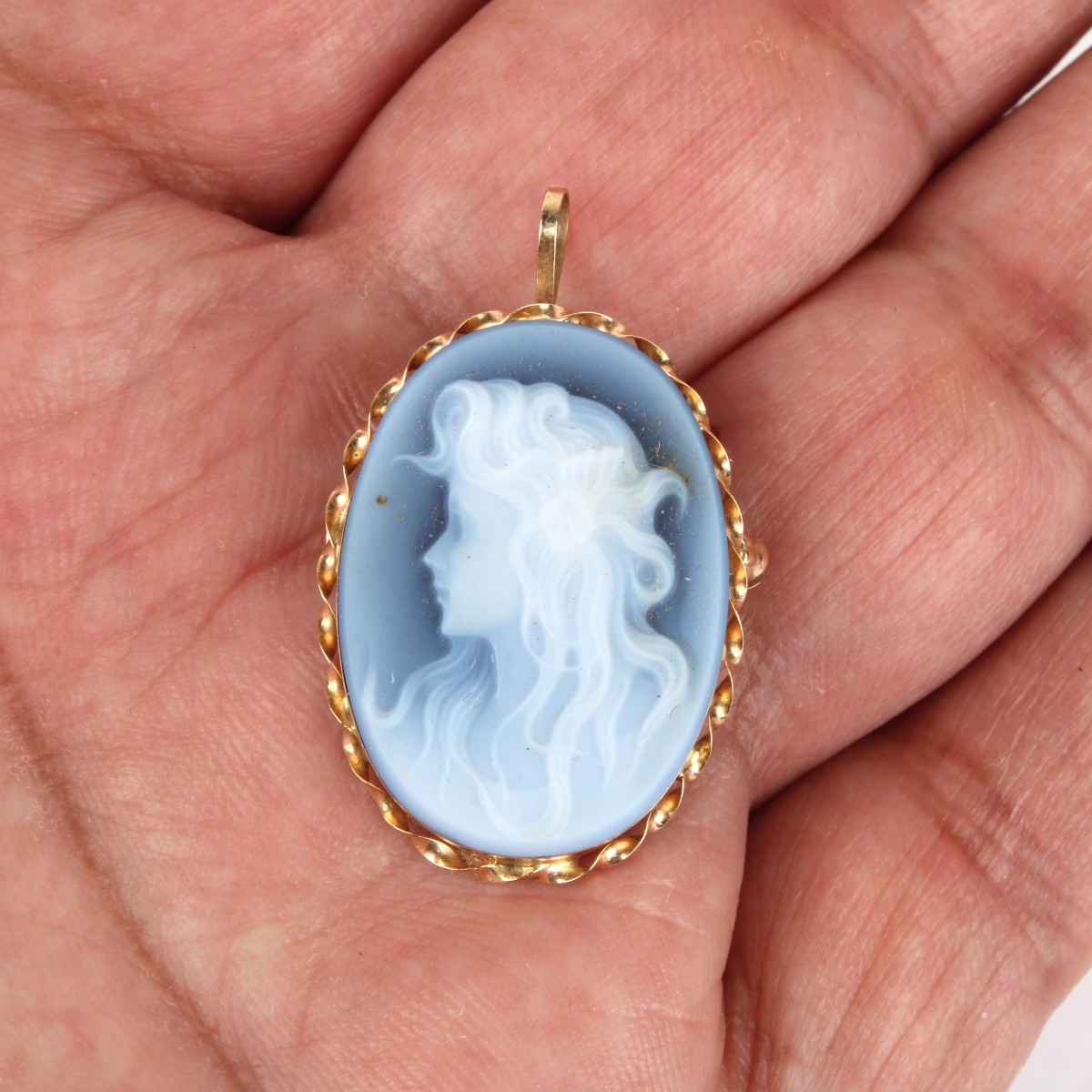 Onyx and 14K Cameo Pin / Pendant