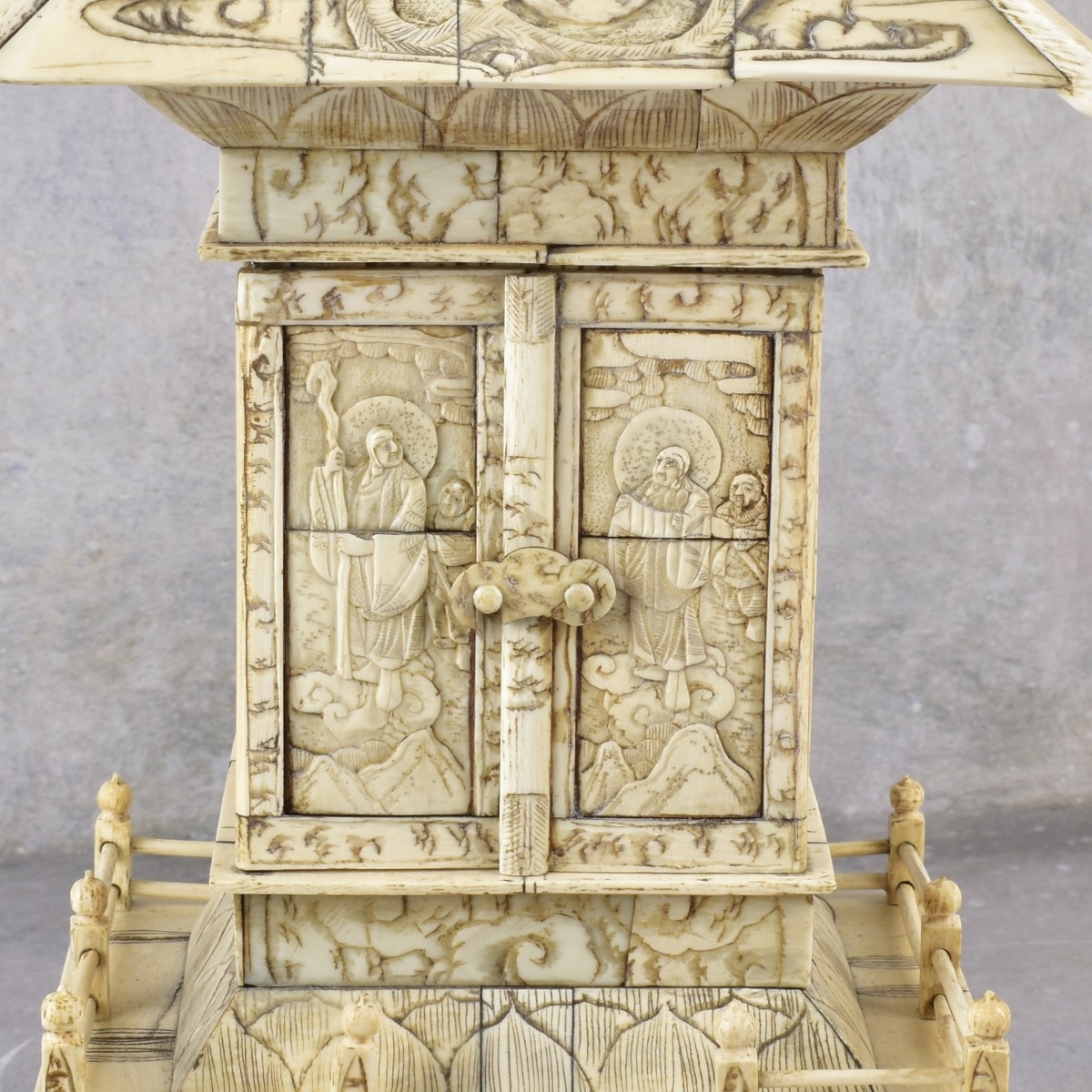 Antique Chinese Finely Carved Buddah Temple/Pagoda