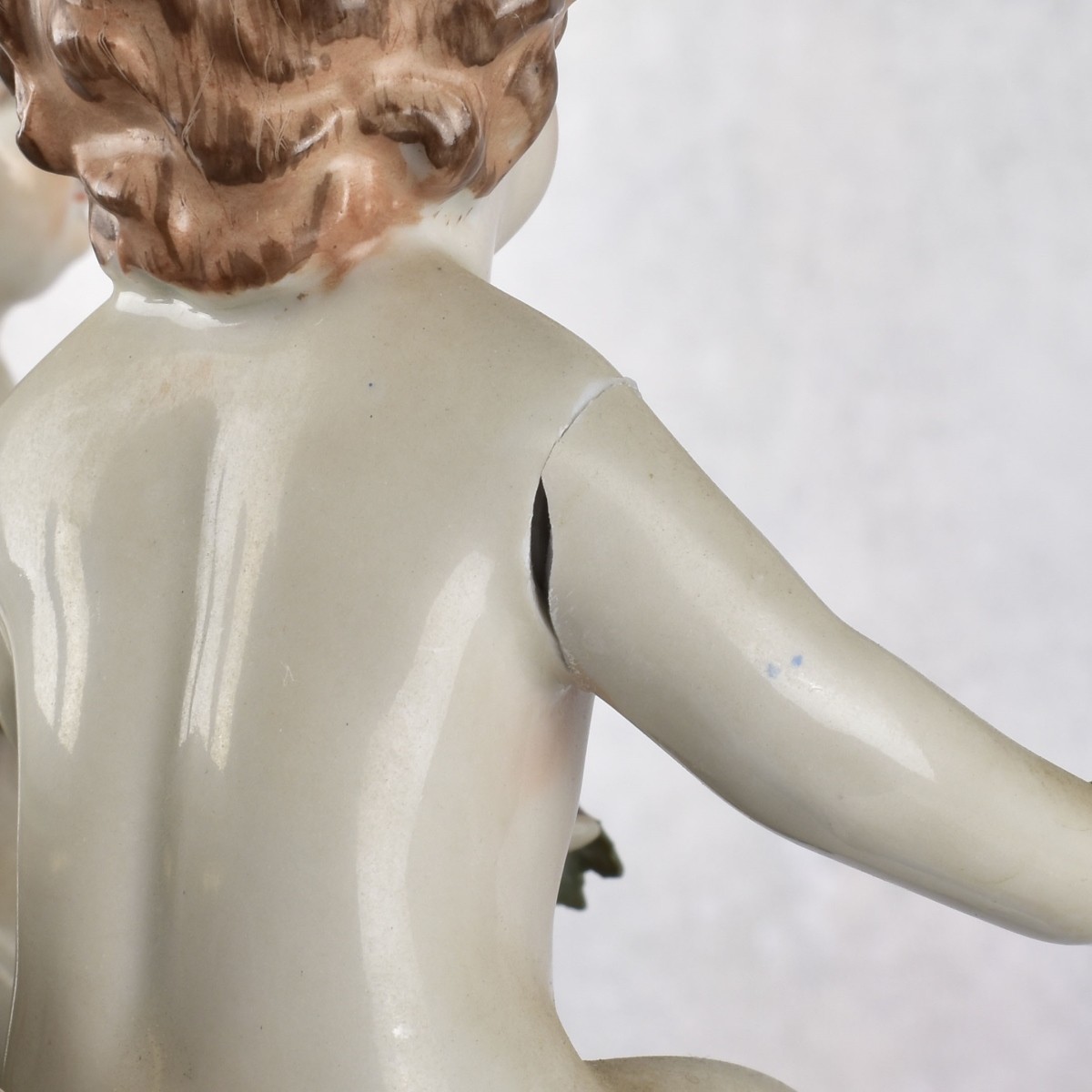 Early 20th Century Dresden Porcelain Urn