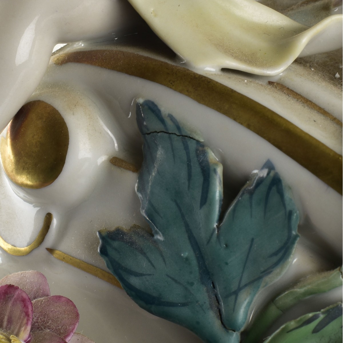 Early 20th Century Dresden Porcelain Urn