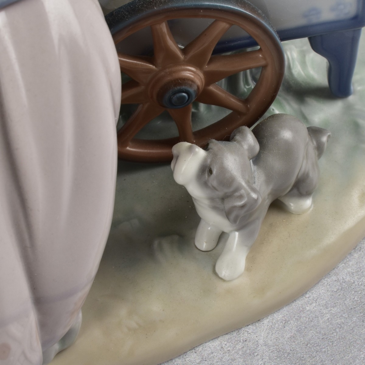 Lladro Spain "Ice Cream Vendor"