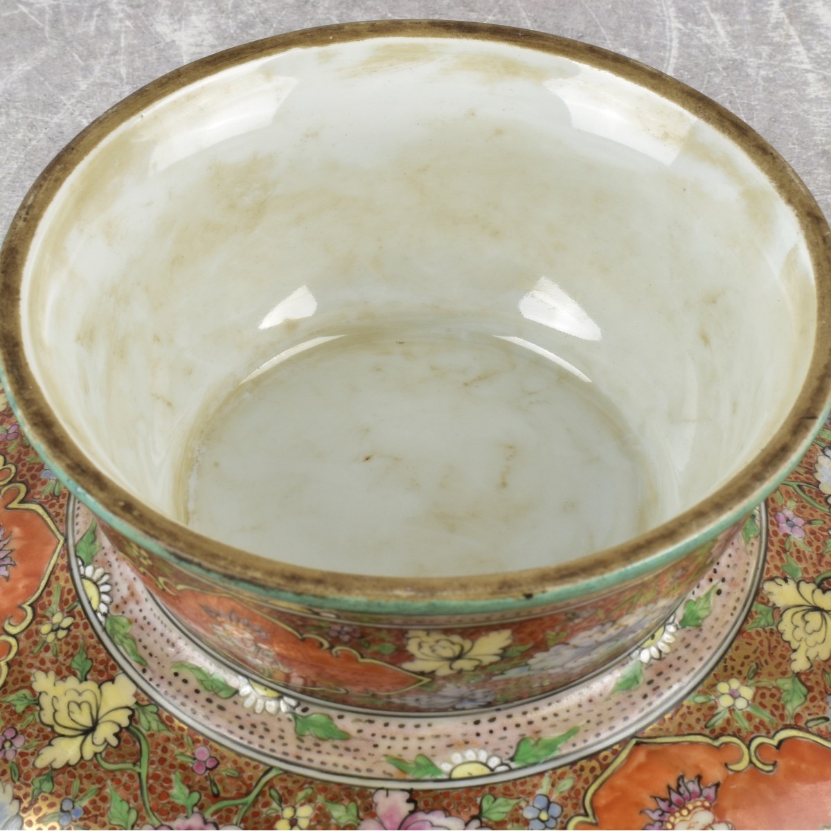 Chinese Bencharong Porcelain Footed Bowl