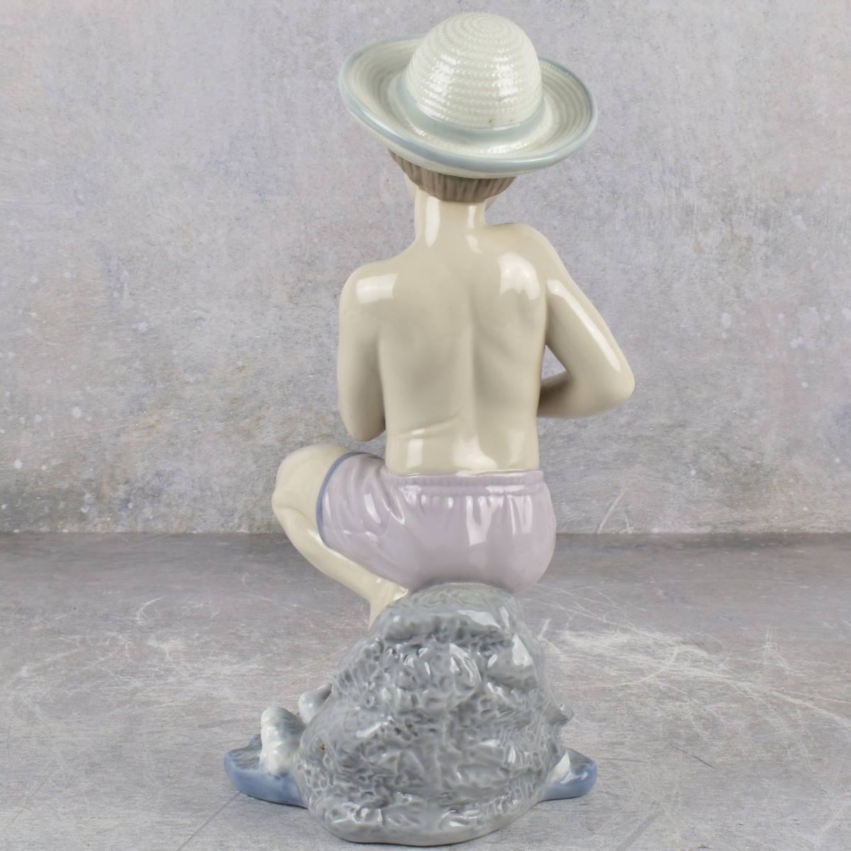 Lladro Gloss Porcelain Sculpture