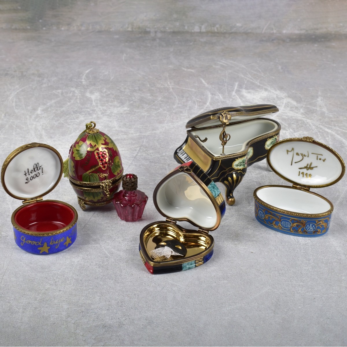 Assorted Limoges Porcelain Pill Boxes