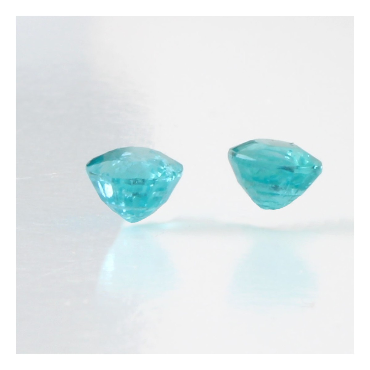 GIA 3.11ct Paraiba Apatite