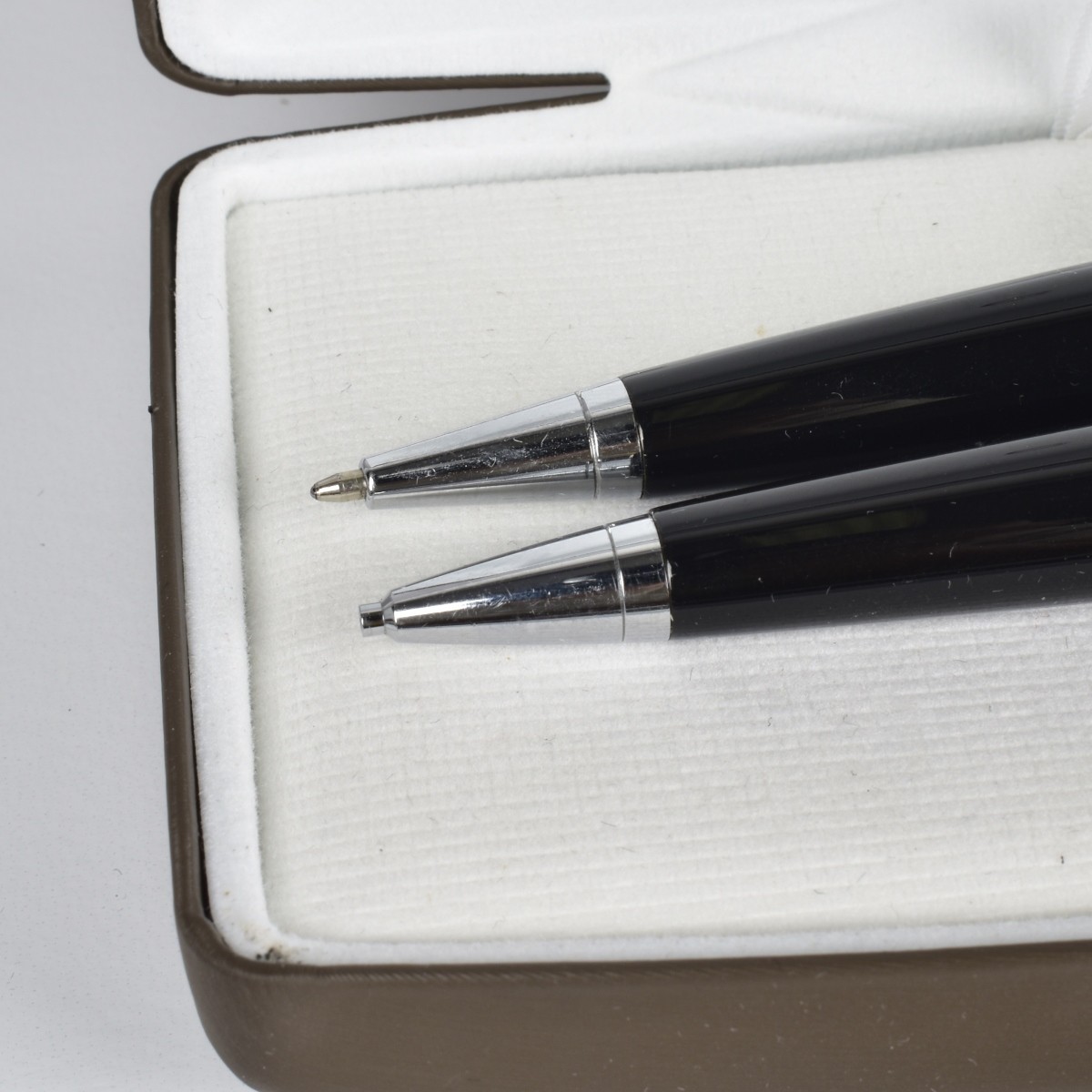 Cross Writing Instruments