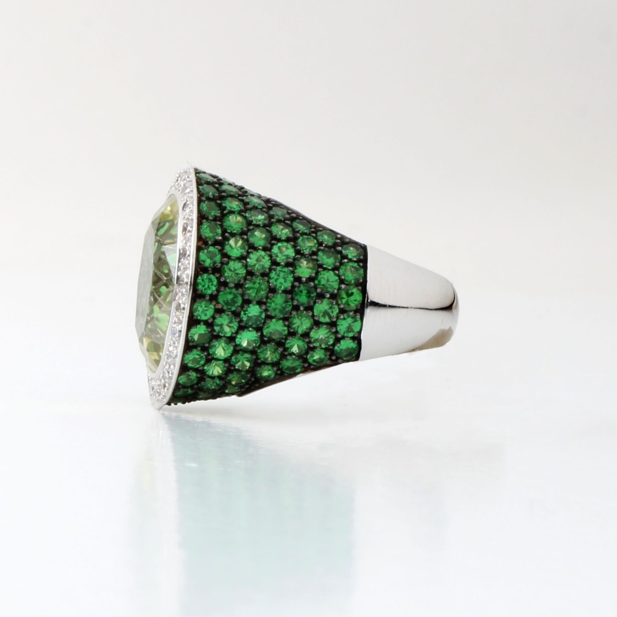 Quartz, Garnet and 18K Ring