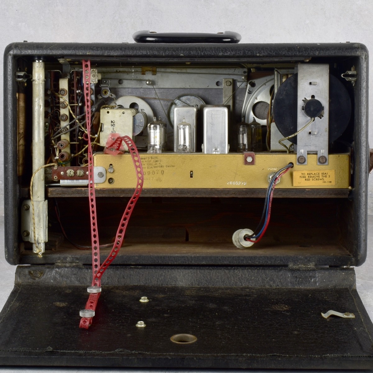 Vtg. Zenith Model H-500 Trans Ocean Radio