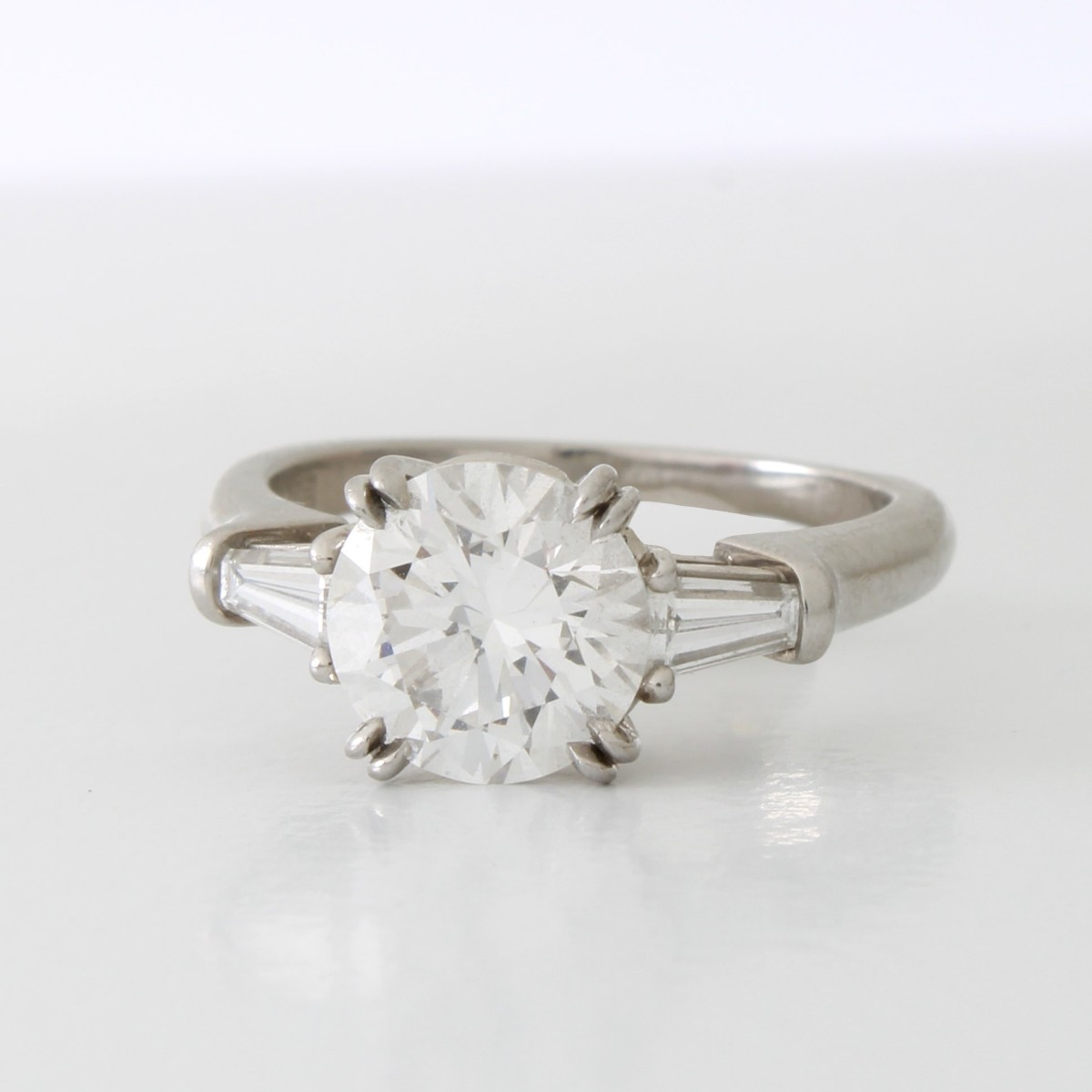 Harry Winston / GIA Diamond and Platinum Ring