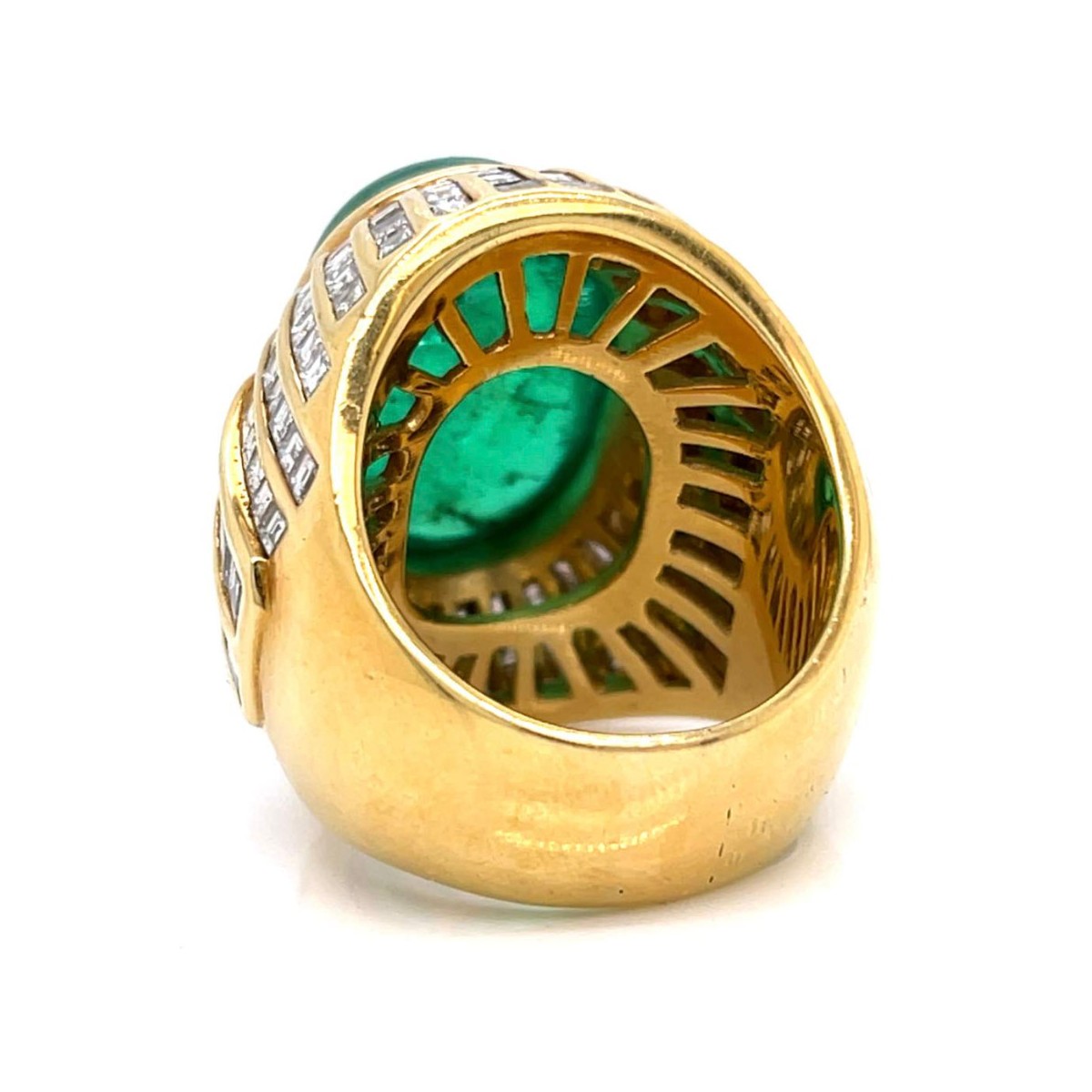 Emerald, Diamond and 18K Ring