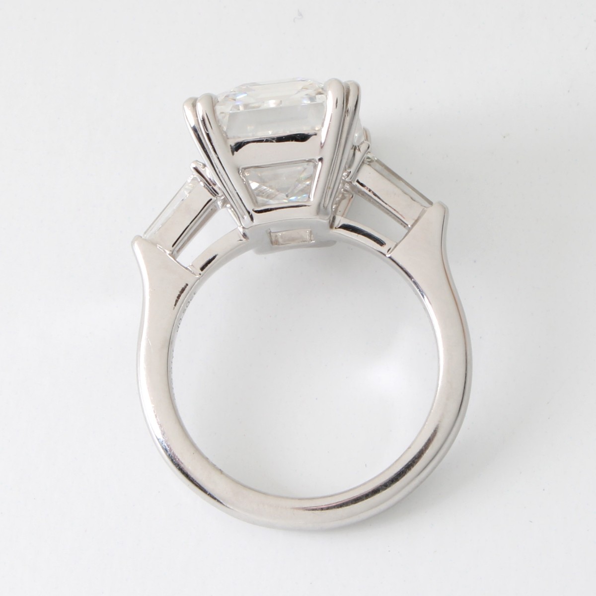 GIA 10.01ct Diamond and 18K Ring