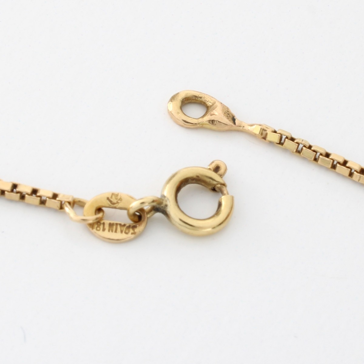 18K Cross Pendant Necklace