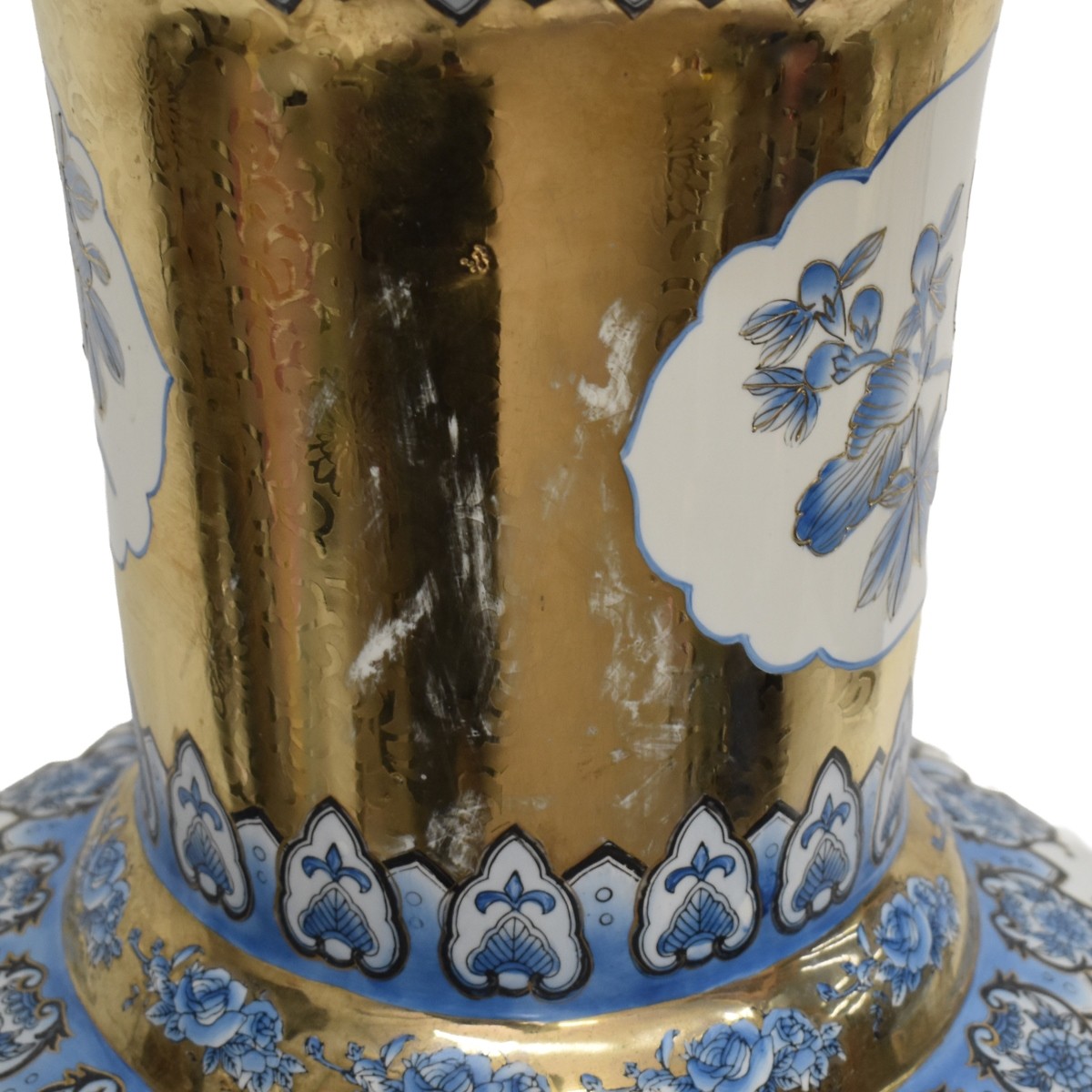 Chinese Porcelain Palatial Urn