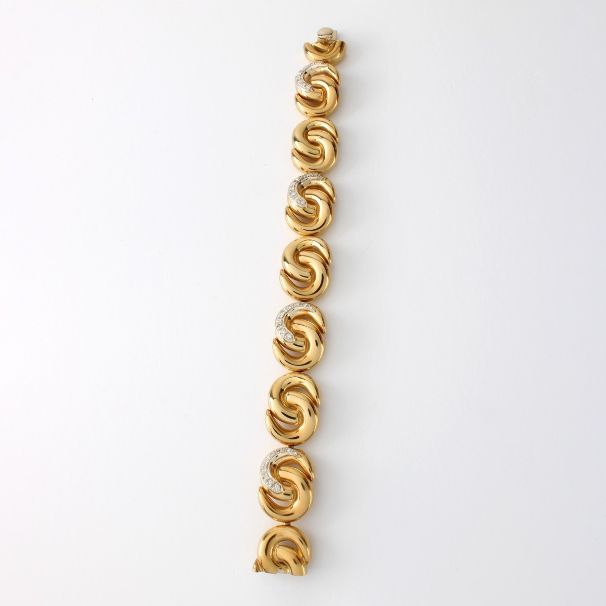 Kria Diamond and 18K Bracelet