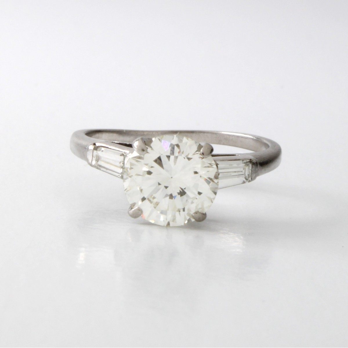 Diamond and 18K Ring