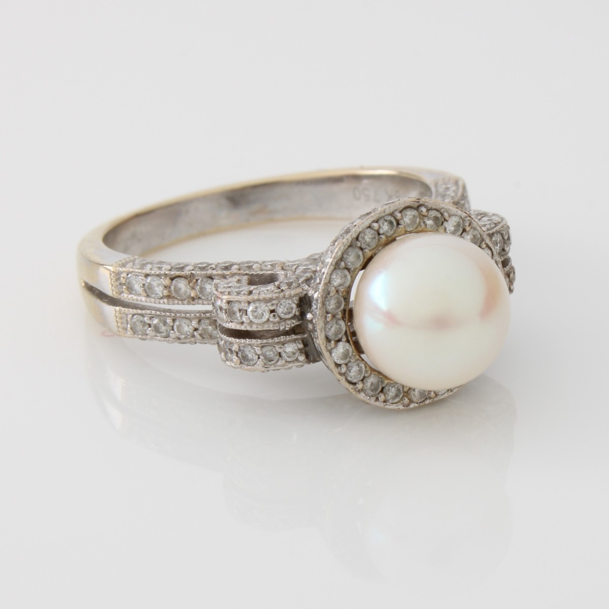 Pearl, Diamond and 18K Ring