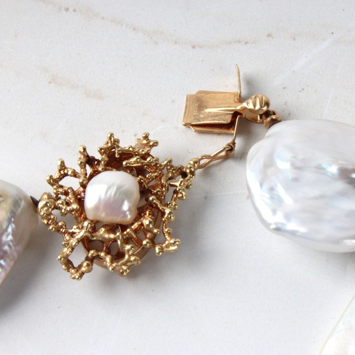 14 KT Yellow Gold and Pearl Necklace