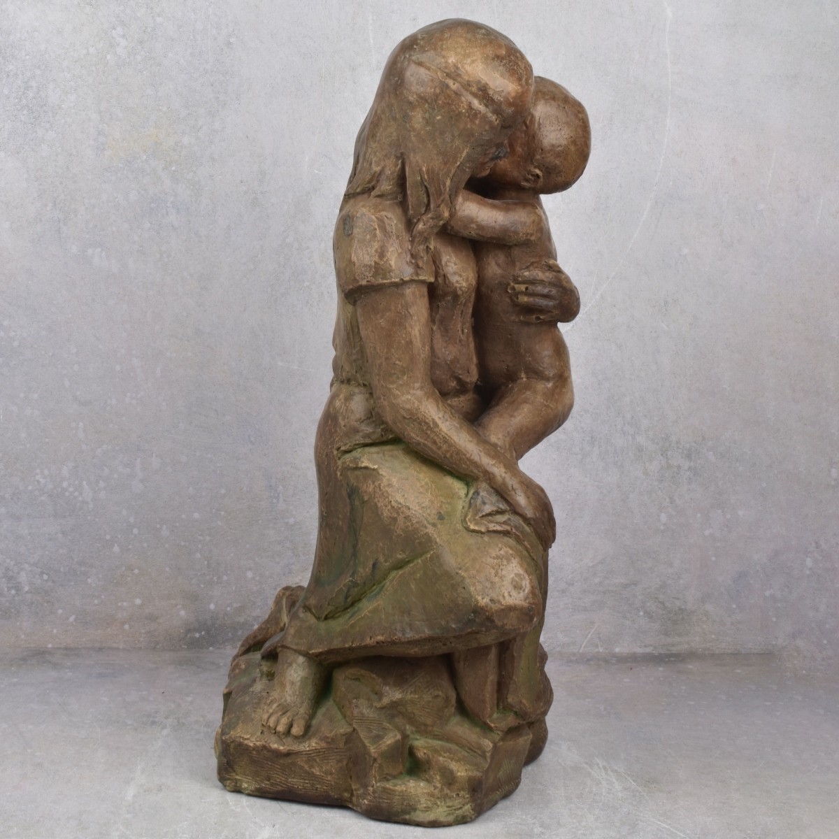 Composition Figurine of a Mother and Child