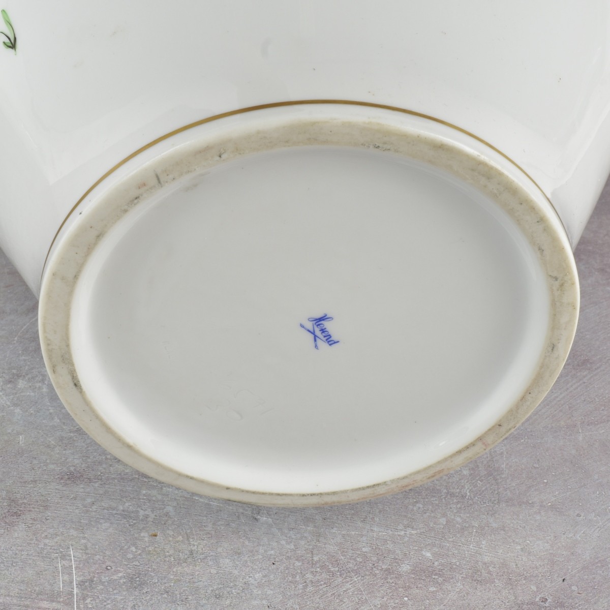 Large Herend Hungary Porcelain Urn