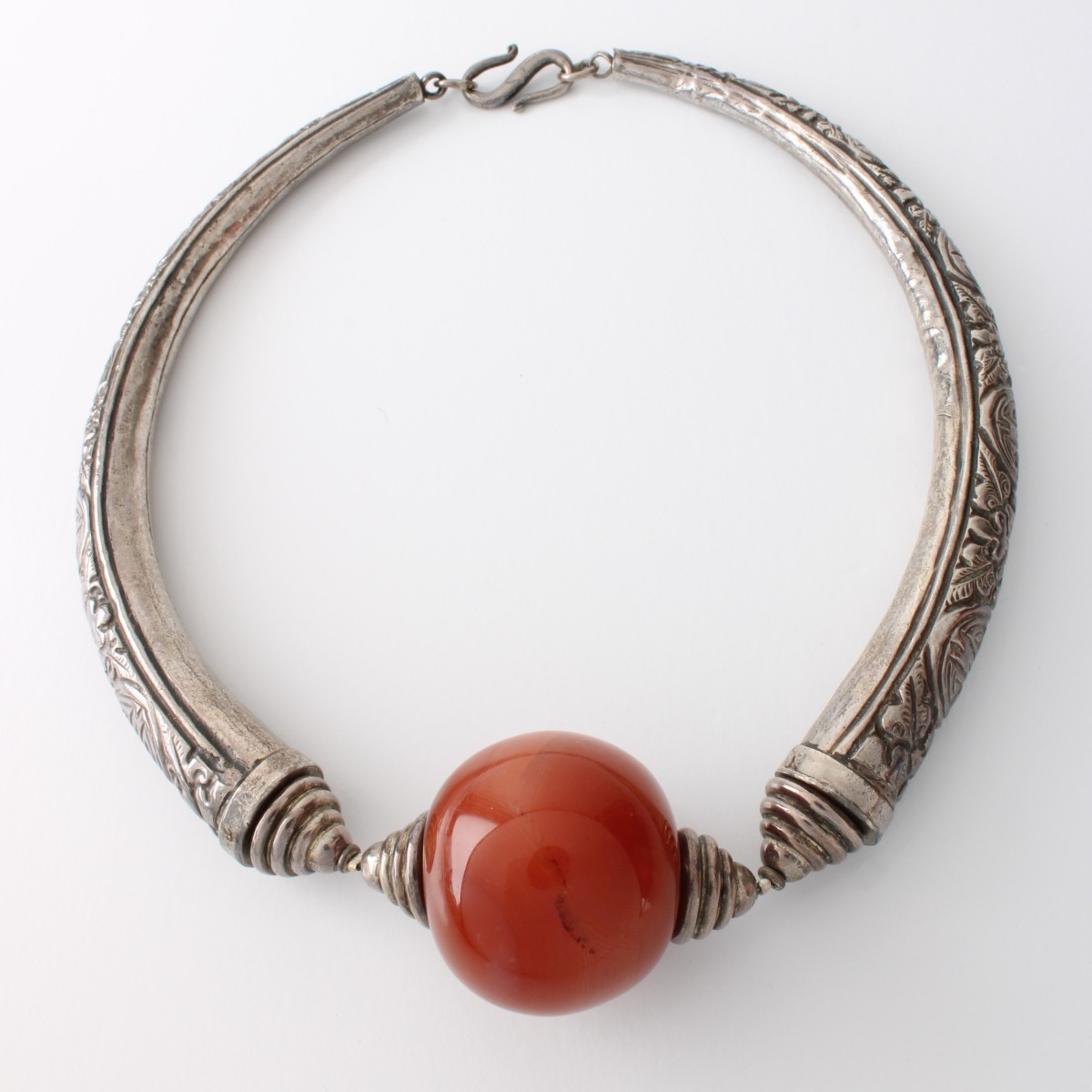 Agate and Silver Necklace