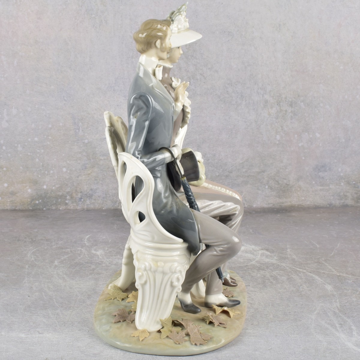 Lladro Spain Gloss Porcelain Sculpture