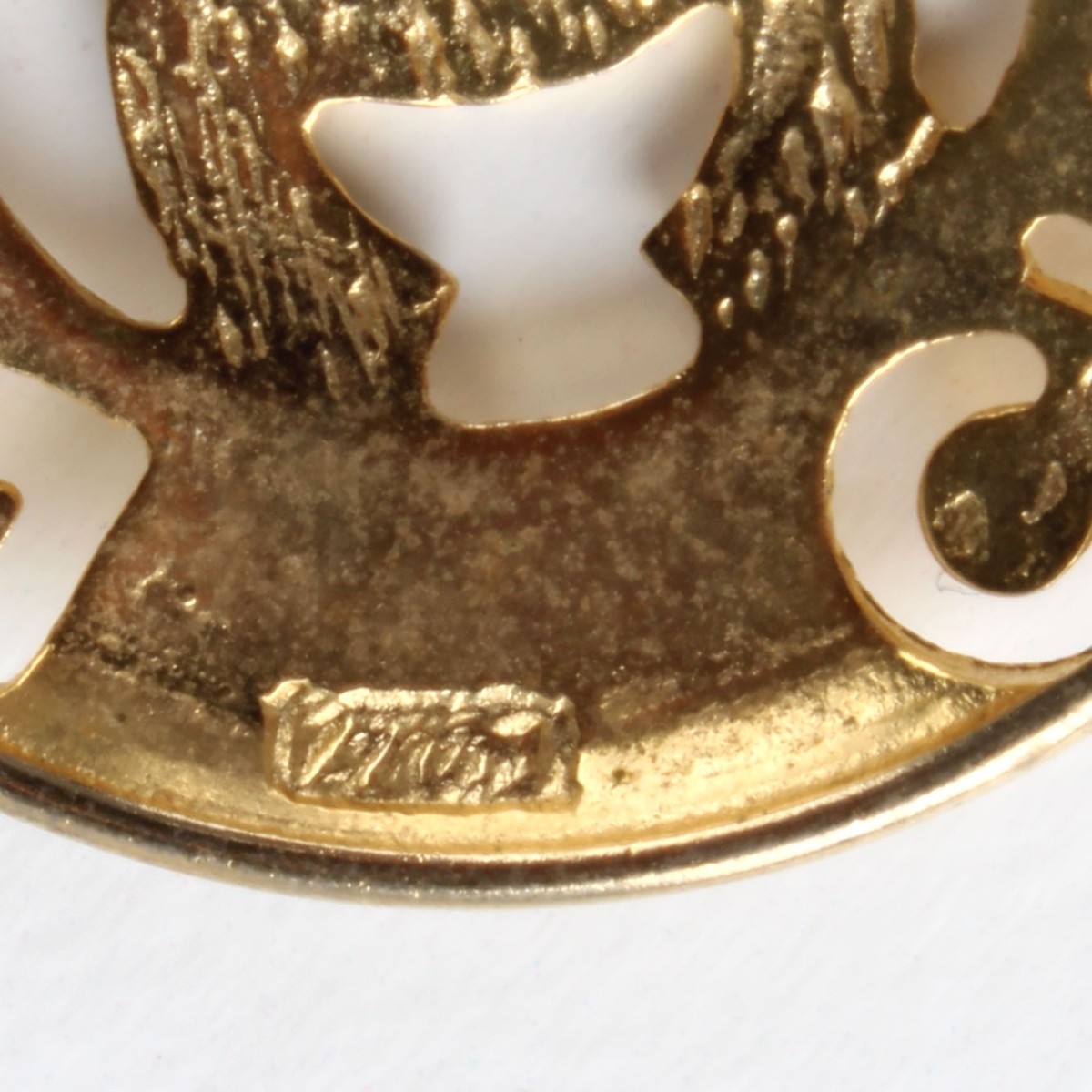 Faux Pearl and Gold Tone Bracelet