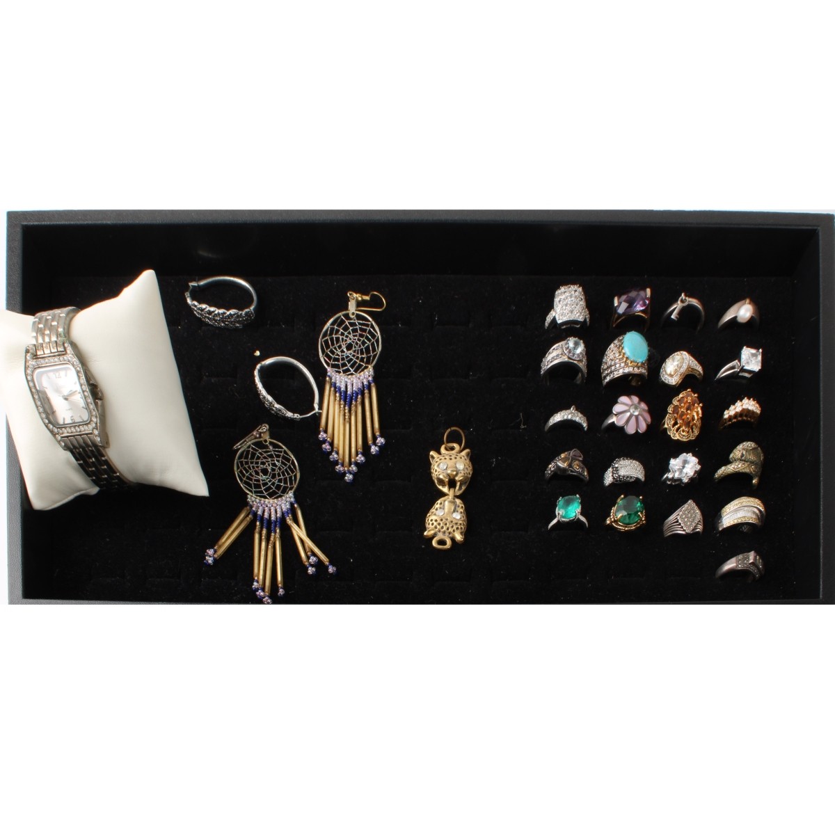 Lot of Fashion Jewelry