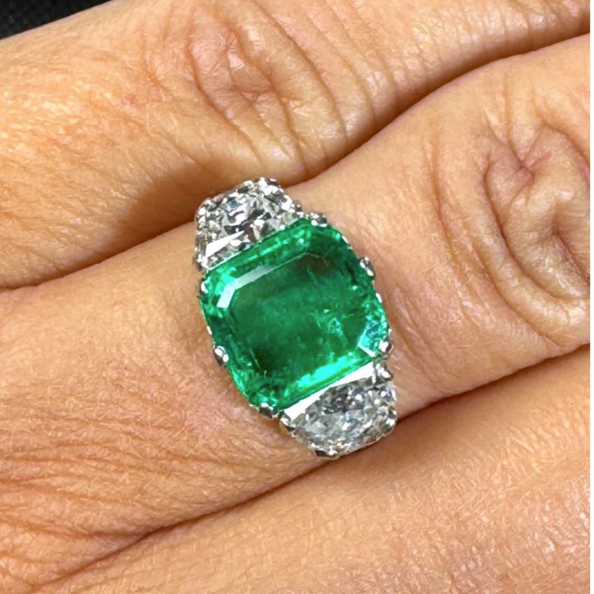 Deco AGL Emerald, Diamond and Platinum Ring